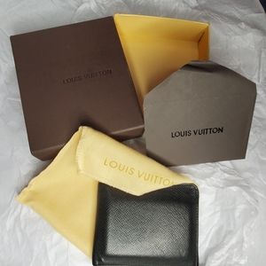 Louis Vuitton Black Taiga Leather Bifold Wallet